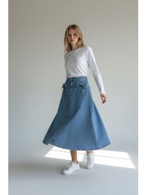 Vellichor Kurdele Detaylı Kot Etek- Açık Mavi