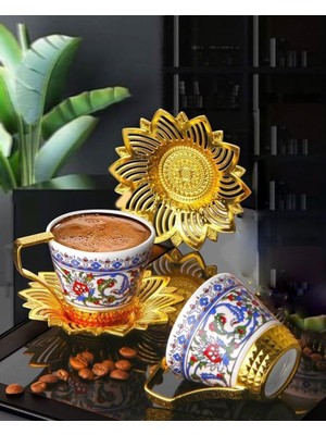 Mabeyn Topkapı Türk Kahvesi Fincan Seti, Çiçek Desenli Porselen, 2 Kişilik, Altın ve Gümüş Çiçek Motifli Döküm Metal Tabaklı, Geleneksel Tasarım (Gold)