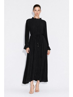 Mizalle Full Piliseli Maksi Siyah Elbise