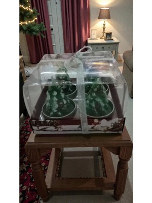 Famemus Accessory Yılbaşına Özel Çam Ağaçı 4 Lü Mum Seti Boyutları :5cm Yılbaşı Süsleri