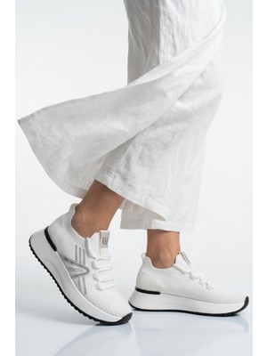 Ayakmod Beyaz Anorak Hafif Bağcıklı Kadın Casual Ayakkabı 2058 G