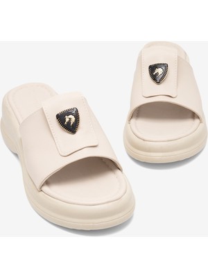 Tonny Black Kadın Bej Rahat Kalıp Logo Detaylı Terlik