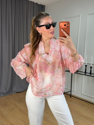 Size Özgü Pembe Çiçek Desenli Bluz