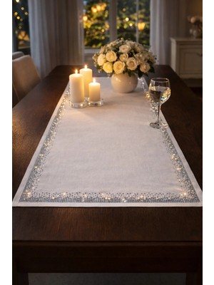 Silver Taş Detaylı Beyaz Runner Masa Örtüsü 40X140 – Şık & Modern Masa Dekoru