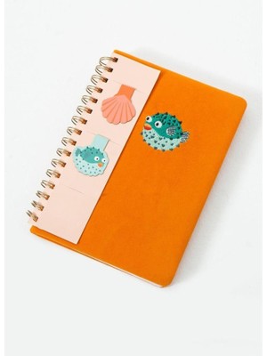 DAKS Sevimli Balon Balığı Nakışlı Turuncu Kumaş Kapak Magnet Ayraçlı Spiralli A5 Defter
