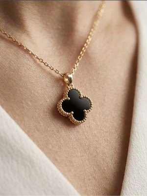 Sevmine Siyah Onyx Görünümlü Dört Yapraklı Yonca Şans Kolyesi