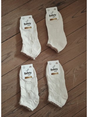 Kırık Beyaz Renkli Kabartma ve Oyma Desenli Pamuklu 12 Çift Patik Çorap