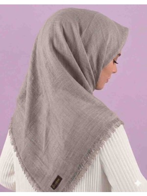 Özense Flamlı Pamuklu Terletmeyen 4 Mevsim Kullanılabilir 100X100 cm Koyu Vizon Renkli Eşarp