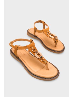 Capone Outfitters Mallorie Hakiki Deri Metal Tokalı Düz Topuklu Kadın Sandalet