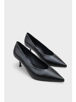 Capone Outfitters Merle Sivri Burunlu Hakiki Deri Astarlı Stiletto