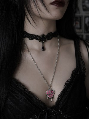 Herşey Nota Gotik Pembe Kalp Kolye Zincir Detaylı Unisex Metal Kolye