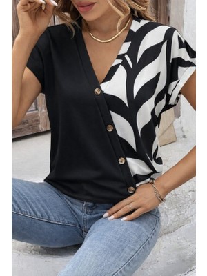 Meğdaix Kadın Kısa Kollu V Yakalı Önden Düğmeli Leopar Desen Detaylı Viskon Bluz