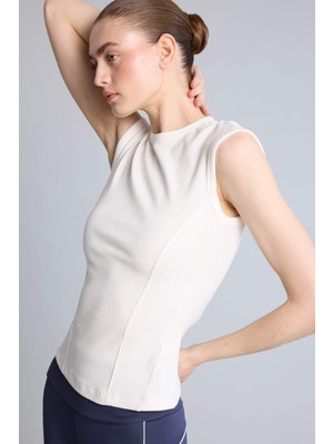DeFacto Slim Fit Bisiklet Yaka Sporcu Modal Kısa Kollu Tişört H7079AX26SM