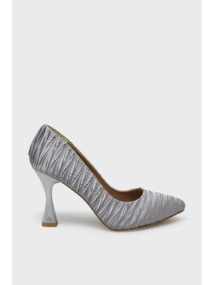 Kanuga Kadın Yazlık Topuklu Ayakkabı Gümüş Kırışık LPA1301