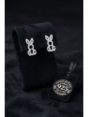 Roza Silver 925 Ayar Gümüş Zirkon Taşlı Tavşan Figürlü Minimal Gümüş Çivili Küpe
