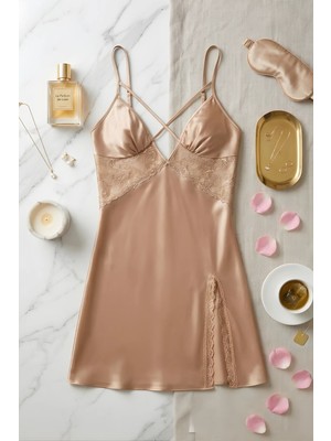 QKK Kadın Bronz Saten Gecelik Çapraz Şerit ve Dantel Detaylı Mini Gecelik