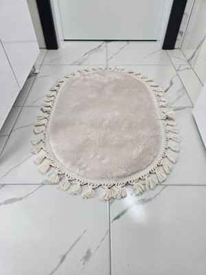 PremiumPort Yıkanabilir Peluş Saçaklı Paspas, Şık ve Konforlu Ev Dekoru