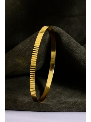 INNUENDO JEWELRY Innuendo 925 Ayar Gümüş Üzeri 22 Ayar Altın Kaplama Aynalı Ajda Bilezik Kadın Şık Klasik Bilezik