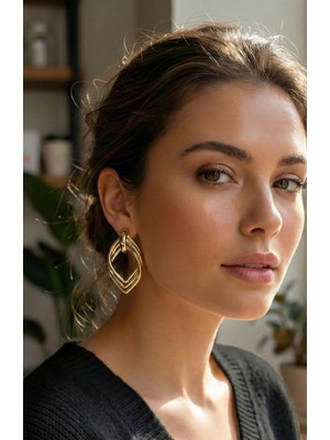 Toptan Bulurum Vintage Gold Renk Pirinç Kadın Küpe
