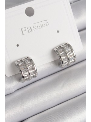 Toptan Bulurum Pirinç Gümüş Renk Çift Sıra Zirkon Taşlı Kadın Küpe