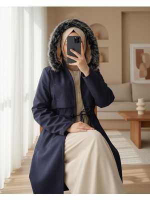 Moda Morfo Metal Yıldız Detaylı Kapşonlu Uzun Kaban  -Laci