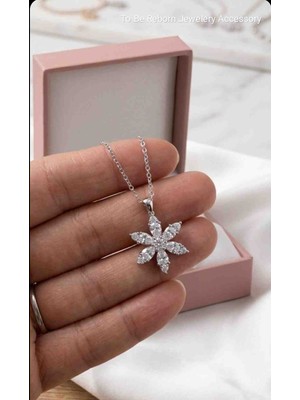 To Be Reborn Çelik Zirkon Taşlı Lotus Çiçeği Kolye