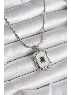 Uslucan Alışveriş 316L Çelik Gümüş Renk Italyan Zincir Beyaz Sedefli Kare Portre Model Zümrüt Taş Detay Kadın Kolye