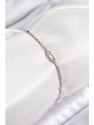 LTG Nova Pirinç Zirkon Taşlı Dikdörtgen Model Ezme Zincir Gümüş Renk Kadın Bileklik - TJ-BB7594