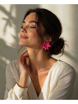 Myth Atelier Pink Glow El Yapımı Pembe Lotus Çiçeği Küpe - Şık ve Gösterişli