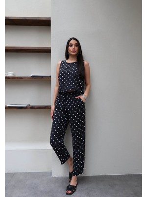 Esra Helvacı Puantiyeli Sıfır Kol Rahat Bluz Takım