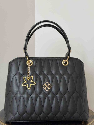 Nira Şık ve Kullanışlı Kadın Omuz Çantası