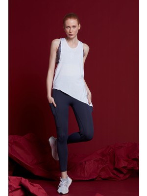 Yoga Zero Danielle Bluz Beyaz Rahat Kesim Sırt Detaylı Günlük Spor