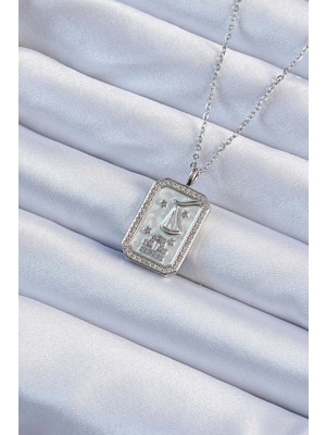 Twin Store Çelik Zincir Gümüş Renk Zirkon Taşlı Çerçeveli Tarot Kolye