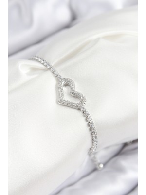 Hobibahçem Pirinç Zirkon Taşlı Kalp Model Gümüş Renk Asansörlü Kadın Bileklik