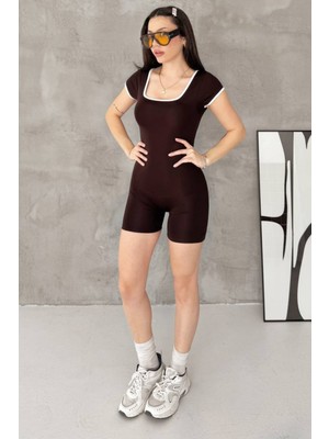 Tarz Cool Kadın Kahverengi Kısa Kollu Şort Tulum Kare Yaka Vücuda Oturan Fit Tulum