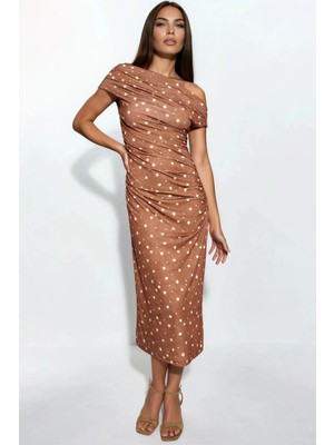 Hiccup Kadınlar Asimetrik Yaka Çiçek Desenli Midi Elbise Kahverengi