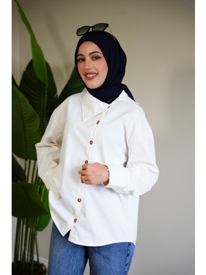 Gamze Özkurt Dik Yaka Gömlek