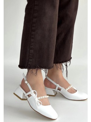 Pazarcan Ceyda Beyaz Cilt Topuklu Ayakkabı