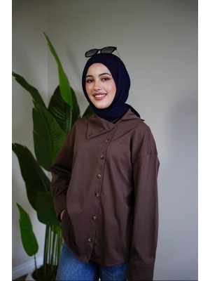 Gamze Özkurt Dik Yaka Gömlek