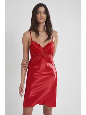Pierre Cardin Kırmızı Saten Güpürlü Gecelik 608