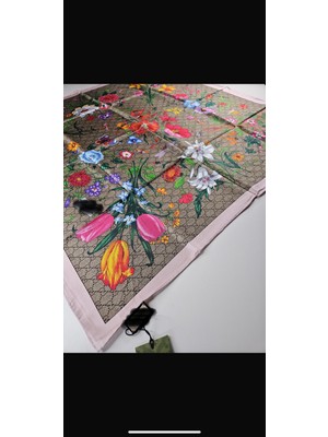 Buscarfs A ++ Kalite Ipek Eşarp Pembe Çicekli