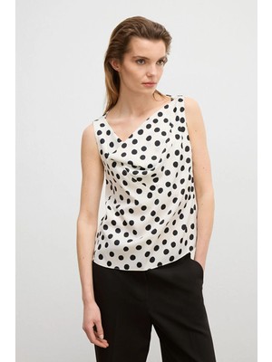 Love My Body Moda Tutkusu Degaje Yaka Puantiyeli Bluz Puantiyeli Kemik 115M2305001