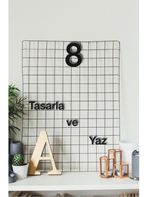 Özgürce 8 Rakamı Kendi Cümlelerini Yazılı Helvetica Duvar Dekoru - 2 Adet