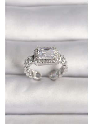 Norino Pirinç Gümüş Renk Ayarlanabilir Zincir Kare Zirkon Taşlı Kadın Yüzük