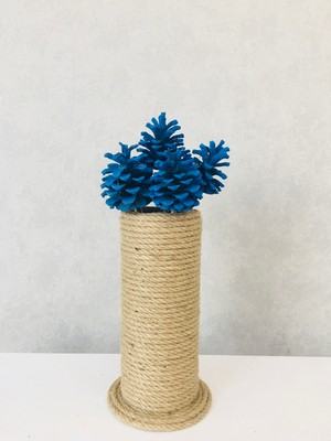 Özgürce Mavi Renkli 8 Adet Çam Kozalağı, Doğal Yılbaşı Dekorasyonu