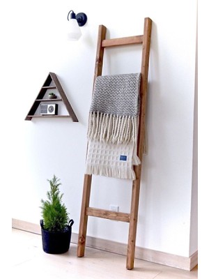 Özgürce Şık ve Doğal Ahşap Dekoratif Merdiven, Demonte Tasarım ile Kolay Kullanım