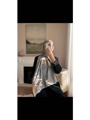 Buscarfs Bej Ipek Şal