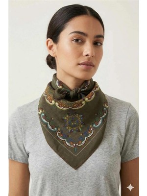 Petek Aksesuar Batik Desenli Bandana