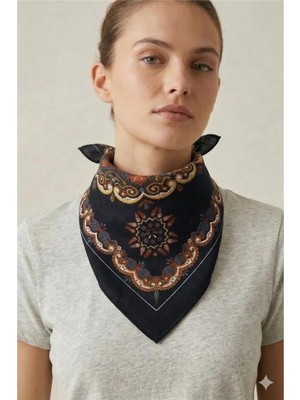 Petek Aksesuar Batik Desenli Bandana