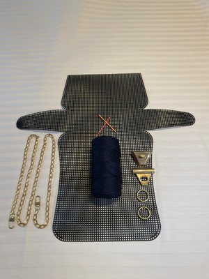 Orta Boy Plastik Kanvas Polyester Makrome Ipli Çanta Yapım Kiti Gold Renk Aksesuarlı Tam Set